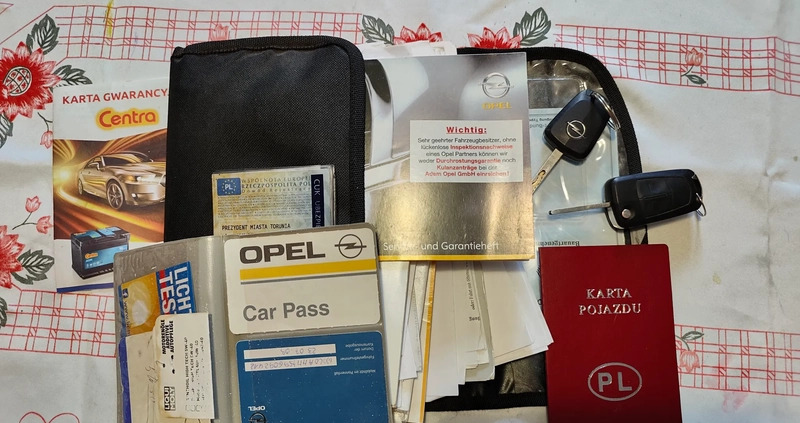 Opel Zafira cena 16500 przebieg: 259000, rok produkcji 2009 z Toruń małe 742
